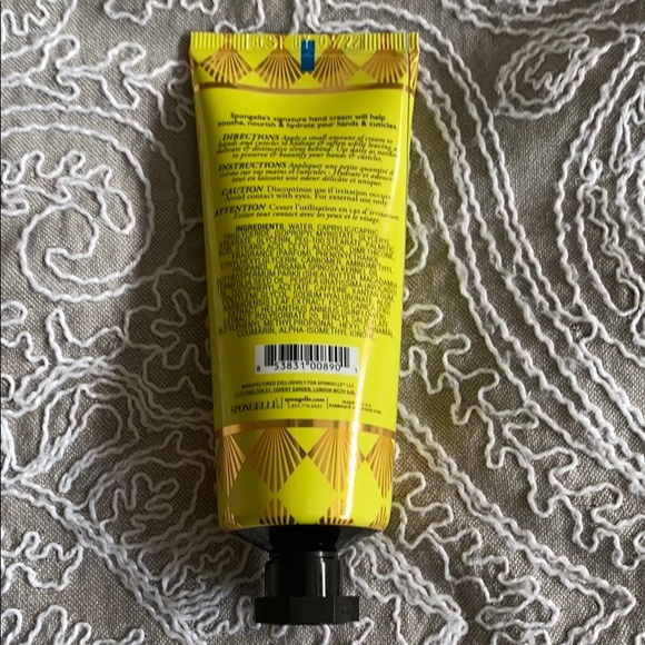 Hand cream/Shea butter, macadamia seed & argon oil - Picture 2 of 2